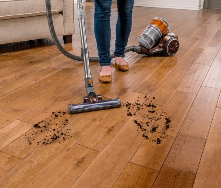How To Vacuum Hardwood Floors
